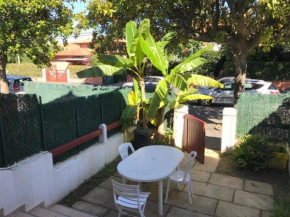 Triplex Moderne avec Terrasse à 400m de la Plage d'Hendaye - FR-1-2-344